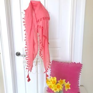 SOLD🌸Pretty bright orange scarf